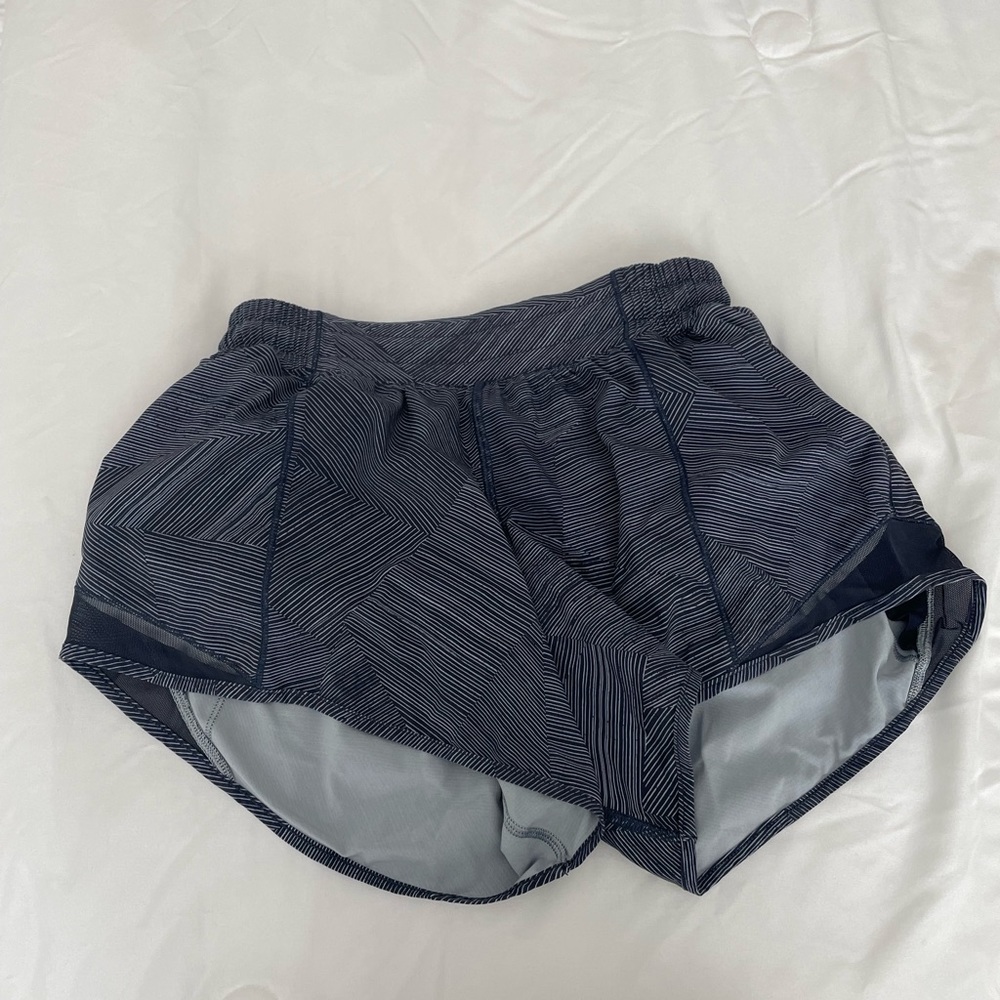Lululemon Hotty Hot size 6 Tall
